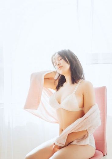 巨龙征服风韵美妇