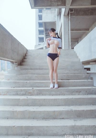 莱克茜·贝尔