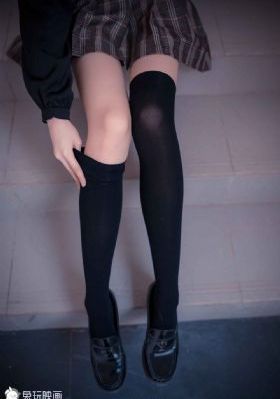 出租屋偷窥隔壁小两口过在线