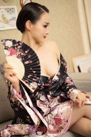 趁夫不在给给公侵犯了日韩