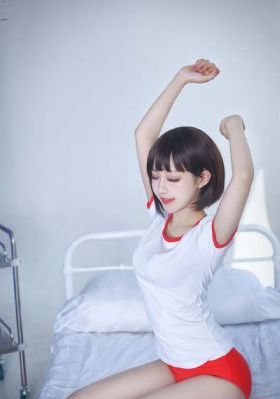 饭桌上故意张开腿让公在线看